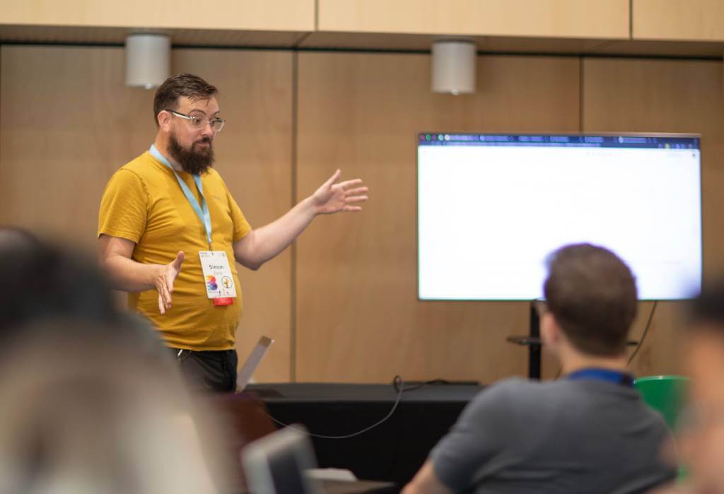 Simon delivering his OTel workshop on the Sunday of the conference.